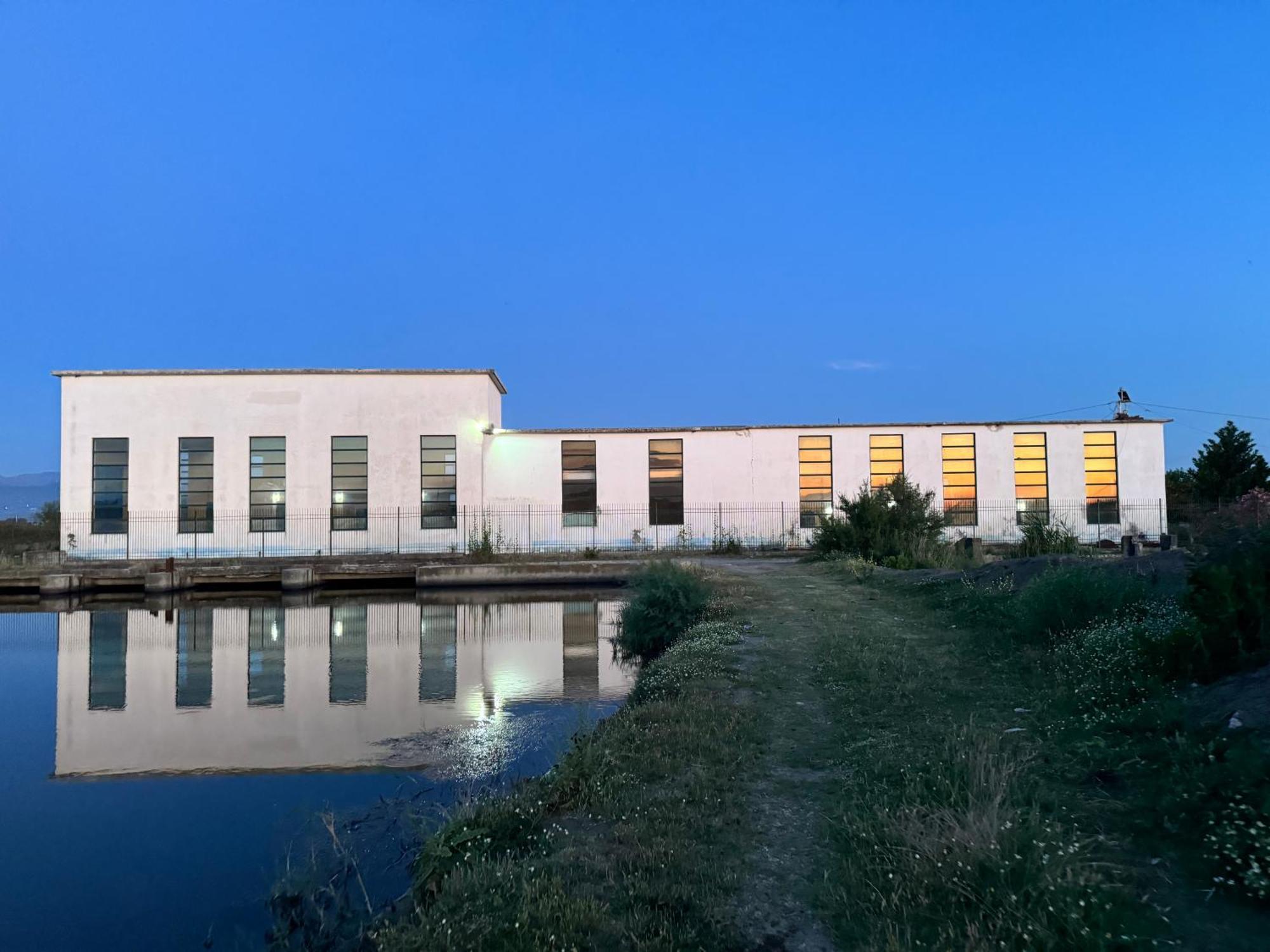 Kunevain Guest House Lezhe Exterior photo