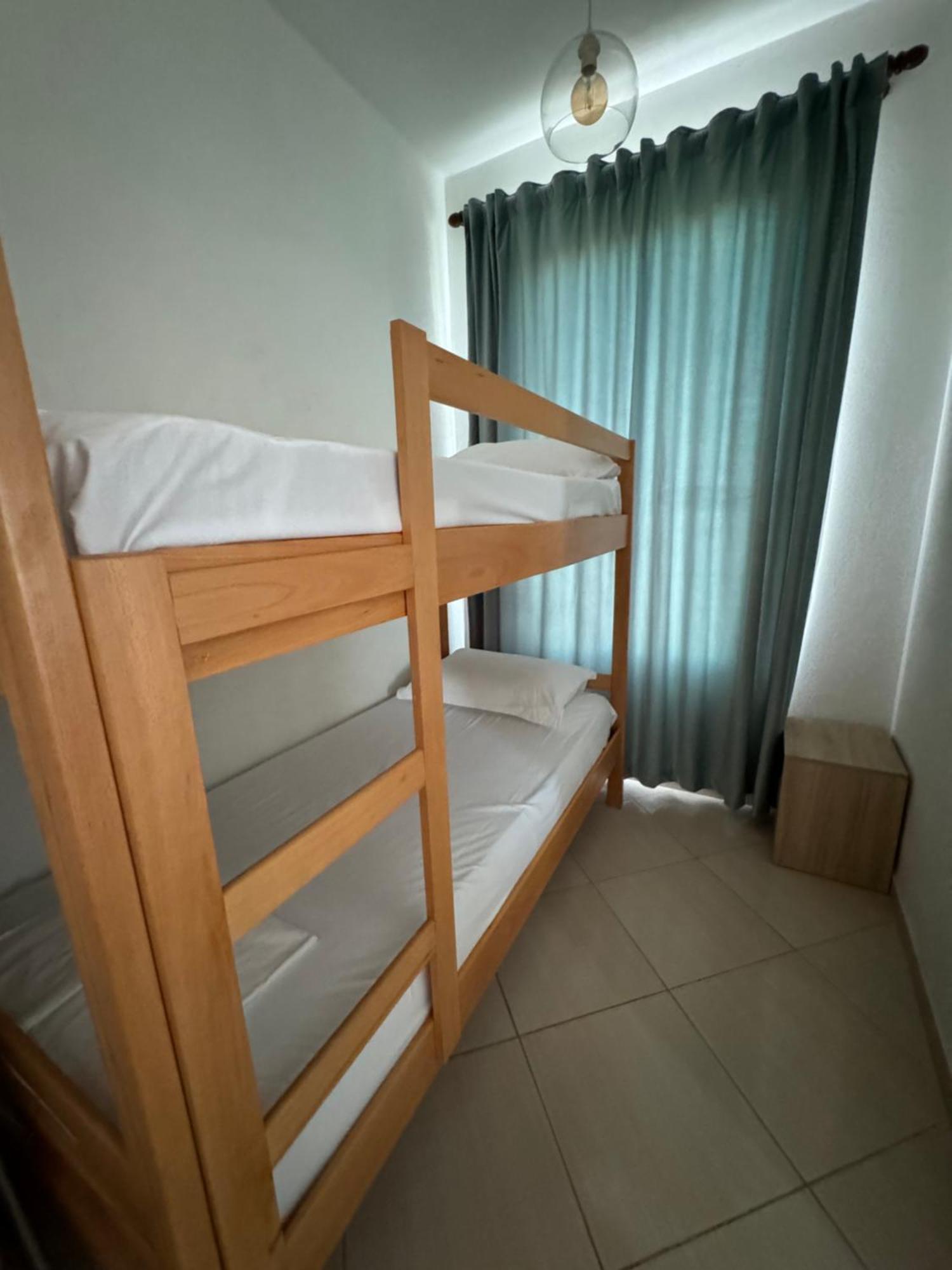 Kunevain Guest House Lezhe Exterior photo
